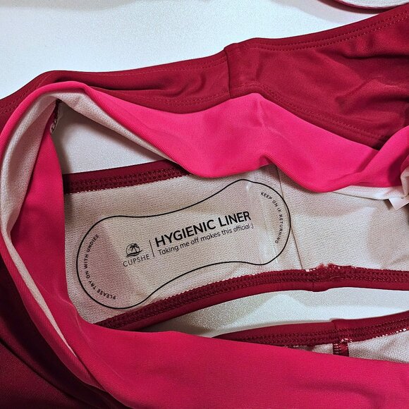 Cupshe Hidden Wonders Underwire Top & V-Front Bikini Set - Picture 2 of 5